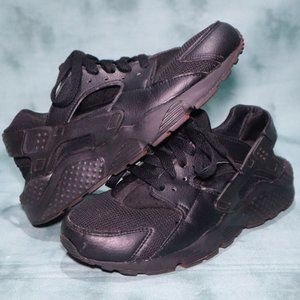Nike Triple Black Air Huarache Run Youth 5.5